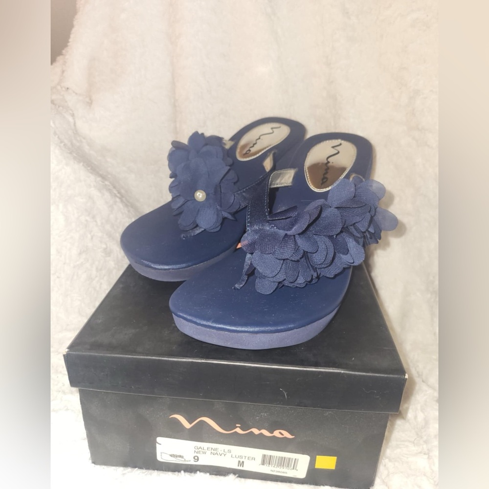 Nina Women's Blue Floral Heels